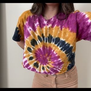 Cropped Tie-Dye Tshirt